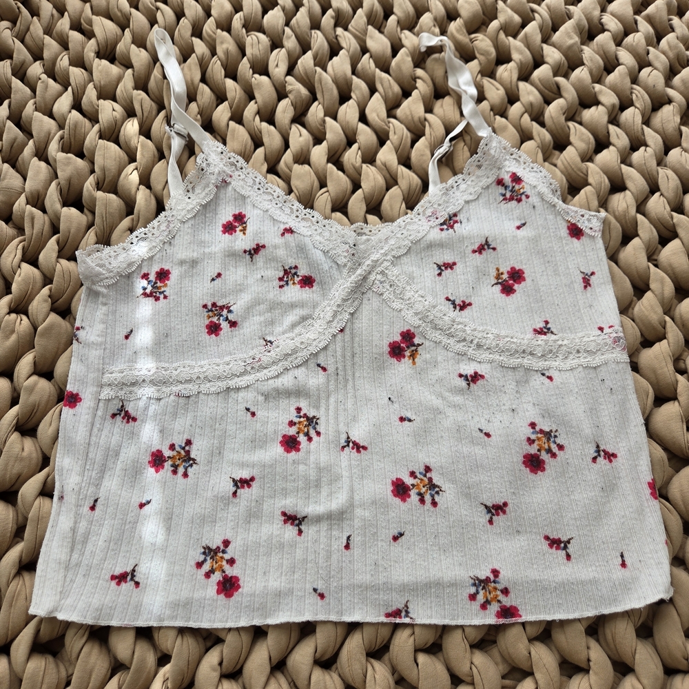 wild fable White Floral Lace-Trim Ribbed Tank Top